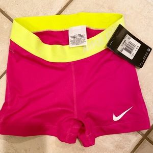 Nike Pro shorts XS NWT